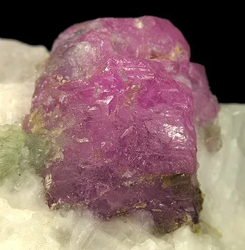 Corundum (Var: Ruby) - image 2