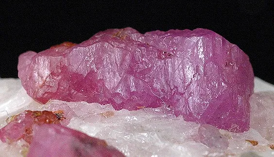 Corundum (Var: Ruby) - image 2