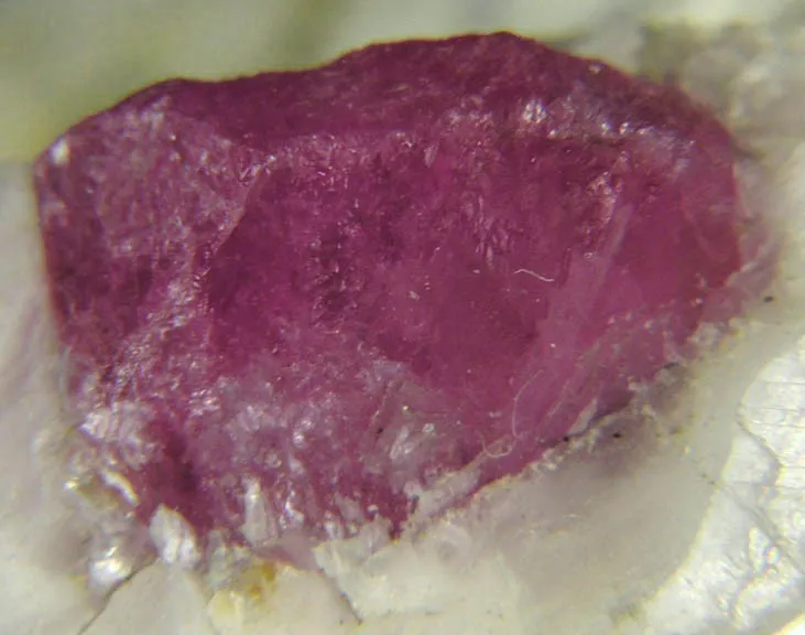 Corundum (Var: Ruby) - image 2