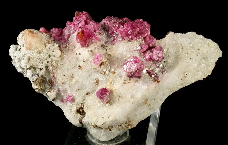 Corundum (Var: Ruby) image