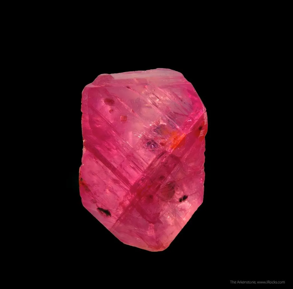 Corundum var. Ruby (DT) - image 4