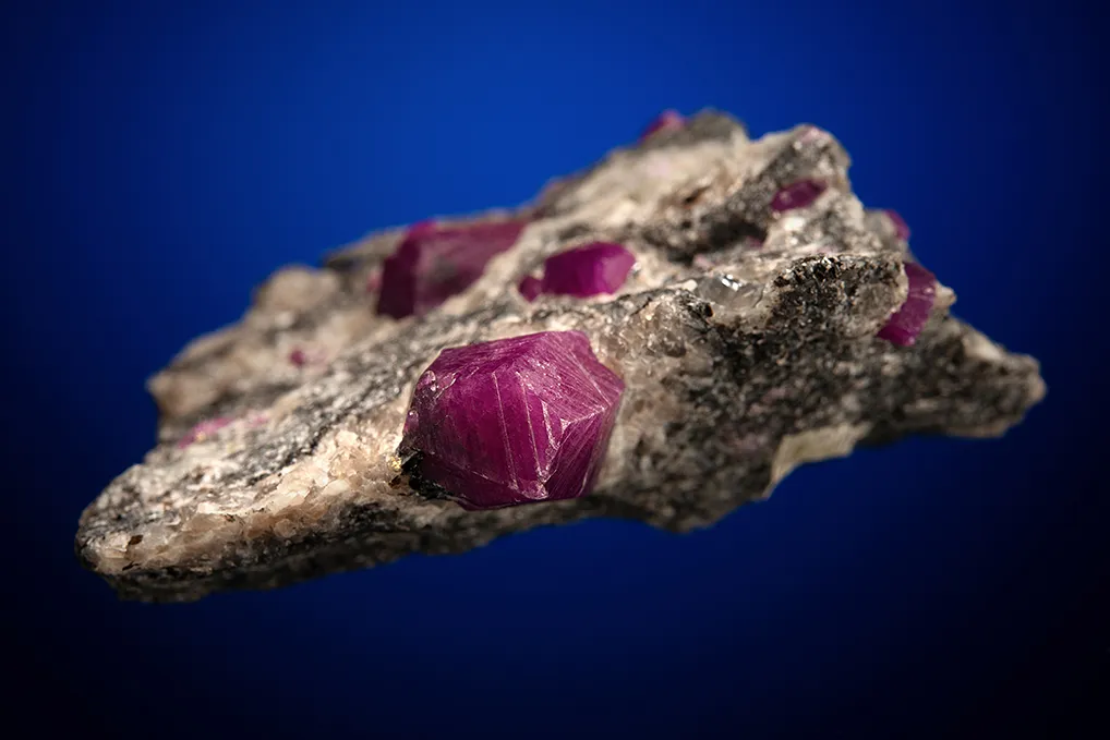 Corundum var. Ruby - image 4
