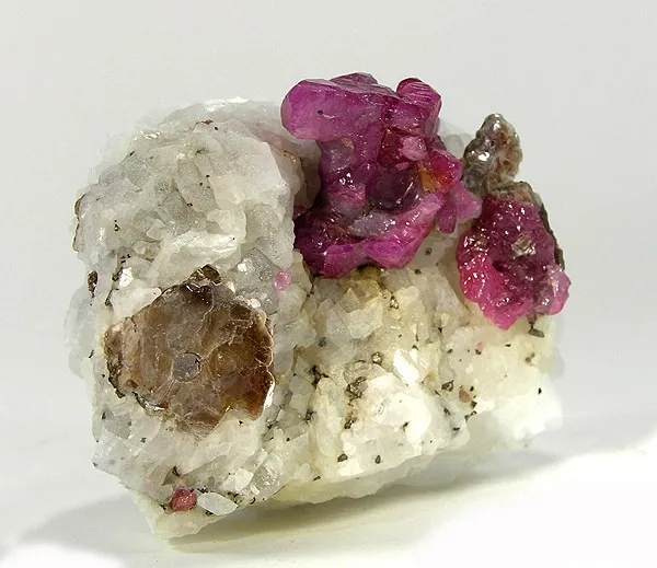 Corundum (Var: Ruby) image