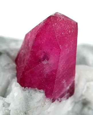 Corundum (Var: Ruby) - image 2