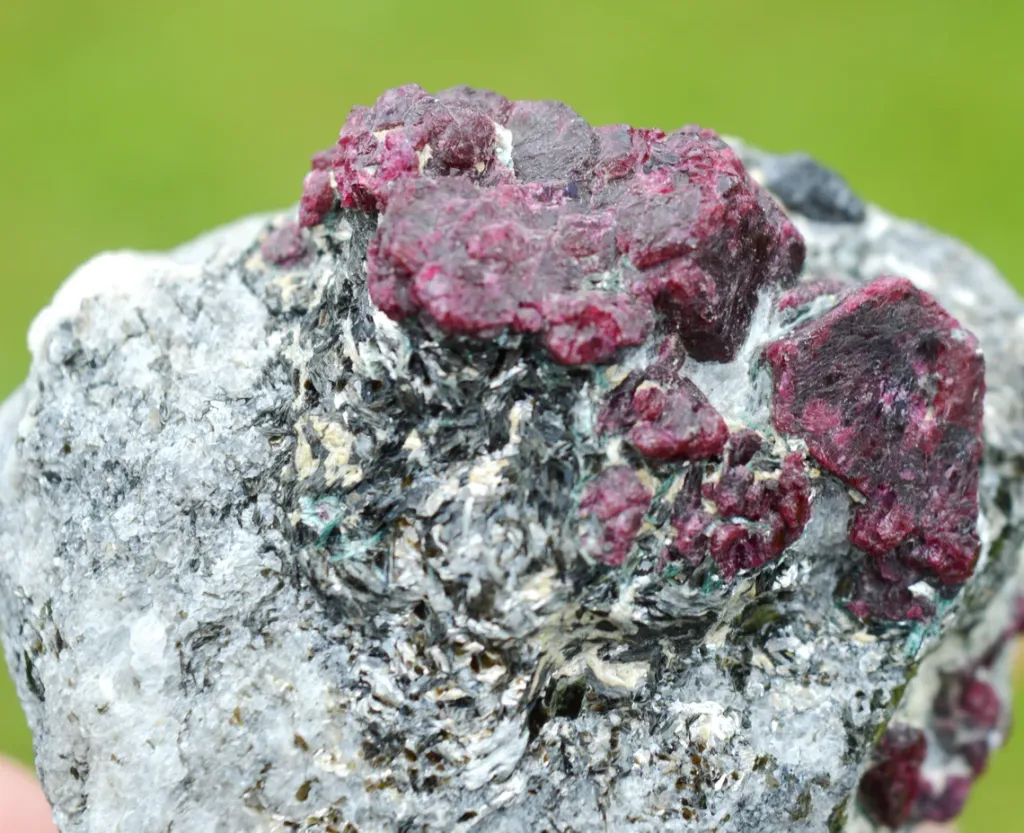 Corundum var. Ruby & ferroan Phlogopite 107 grams - Rai-Iz Ophiolite Massif, Russia - image 4
