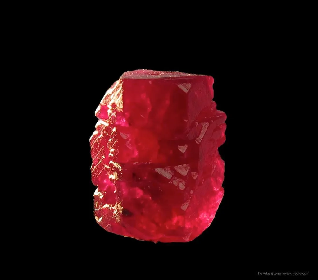 Corundum var. Ruby (fluorescent) (DT) - image 5