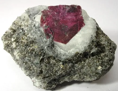 Corundum (Var: Sapphire) image