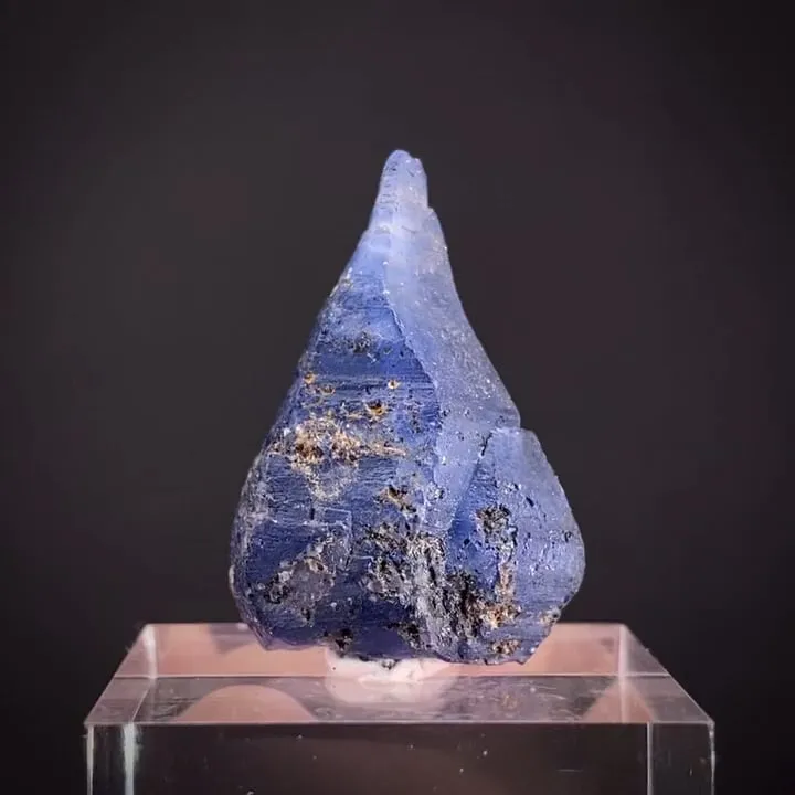 Corundum var. Sapphire - image 1