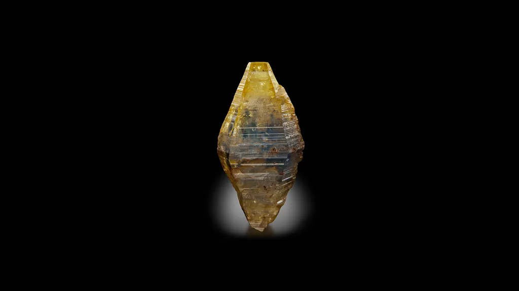 Corundum (var. Sapphire) image