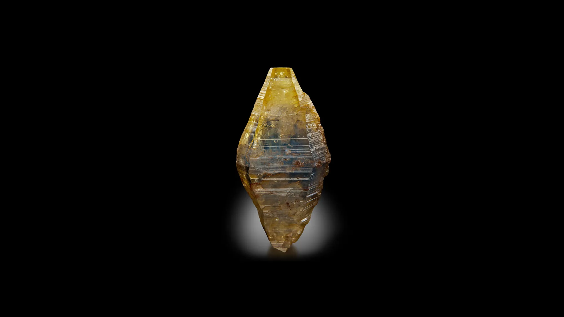 Corundum (var. Sapphire) - image 1