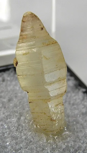 Corundum (Var: Sapphire) image