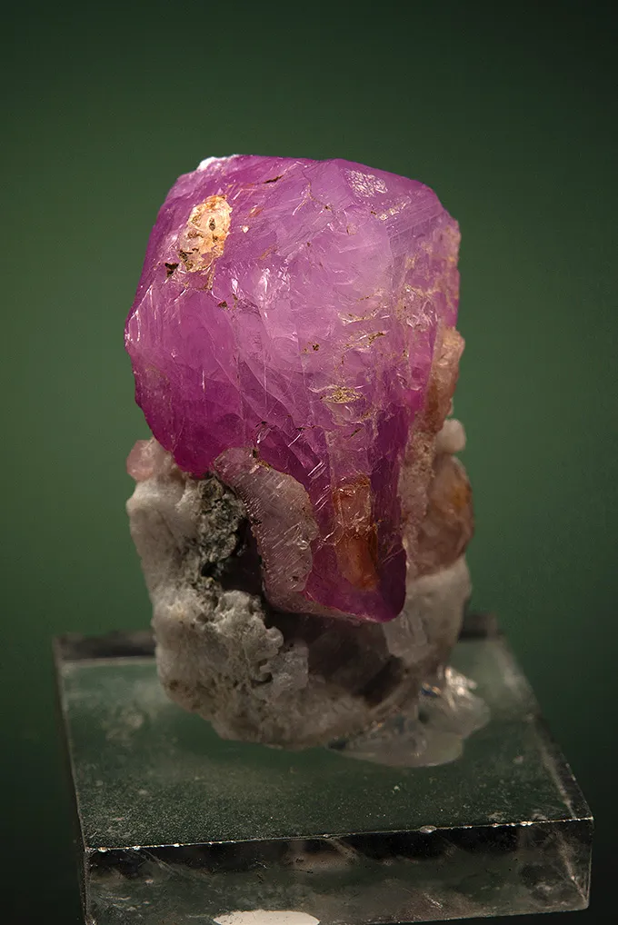 Corundum var. Sapphire - image 3