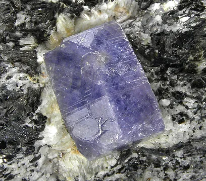 Corundum (Var: Sapphire) - image 3