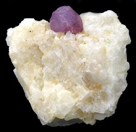 Corundum (Var: Sapphire) image
