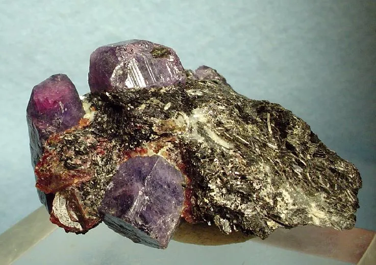 Corundum (Var: Sapphire) image
