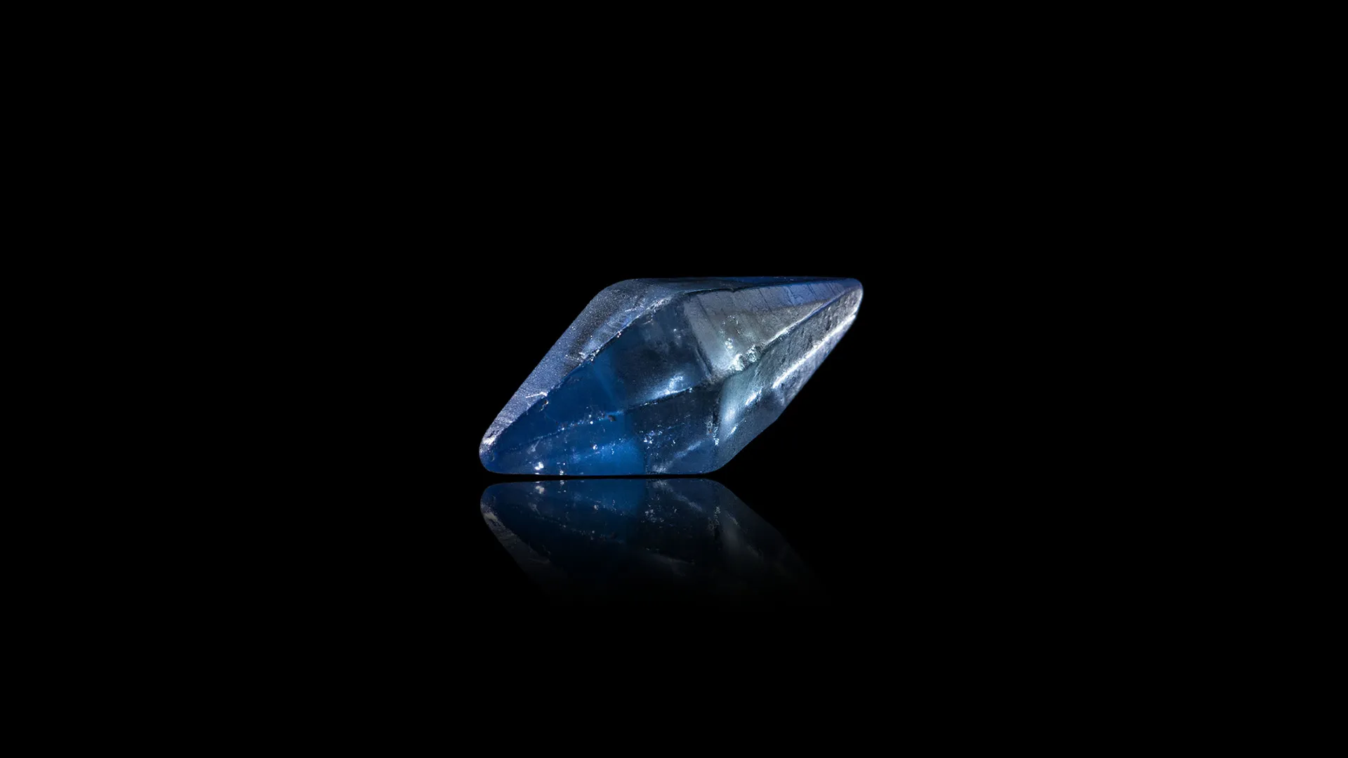 Corundum (var. Sapphire) - image 1