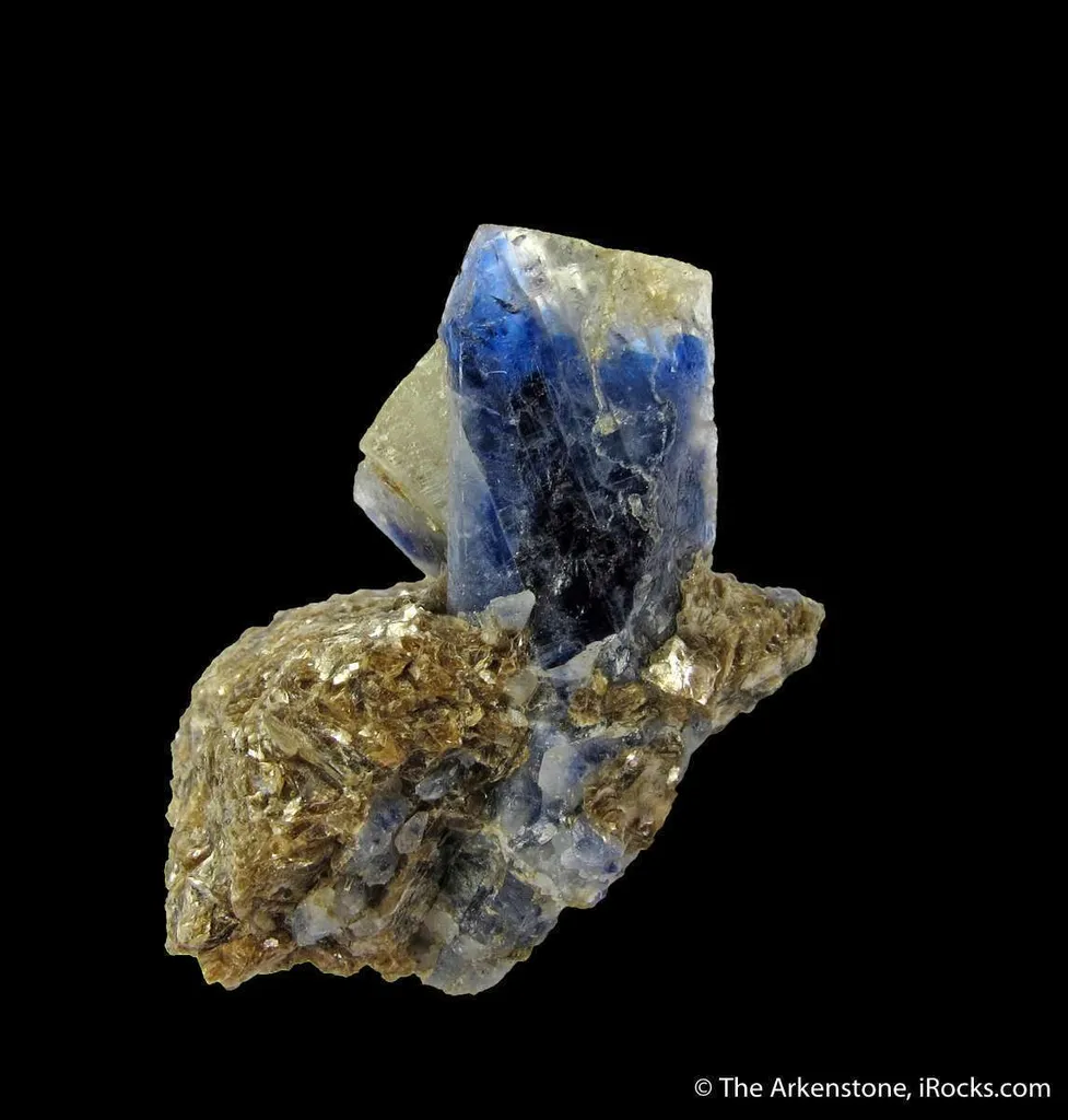 Corundum var. Sapphire (twinned) image