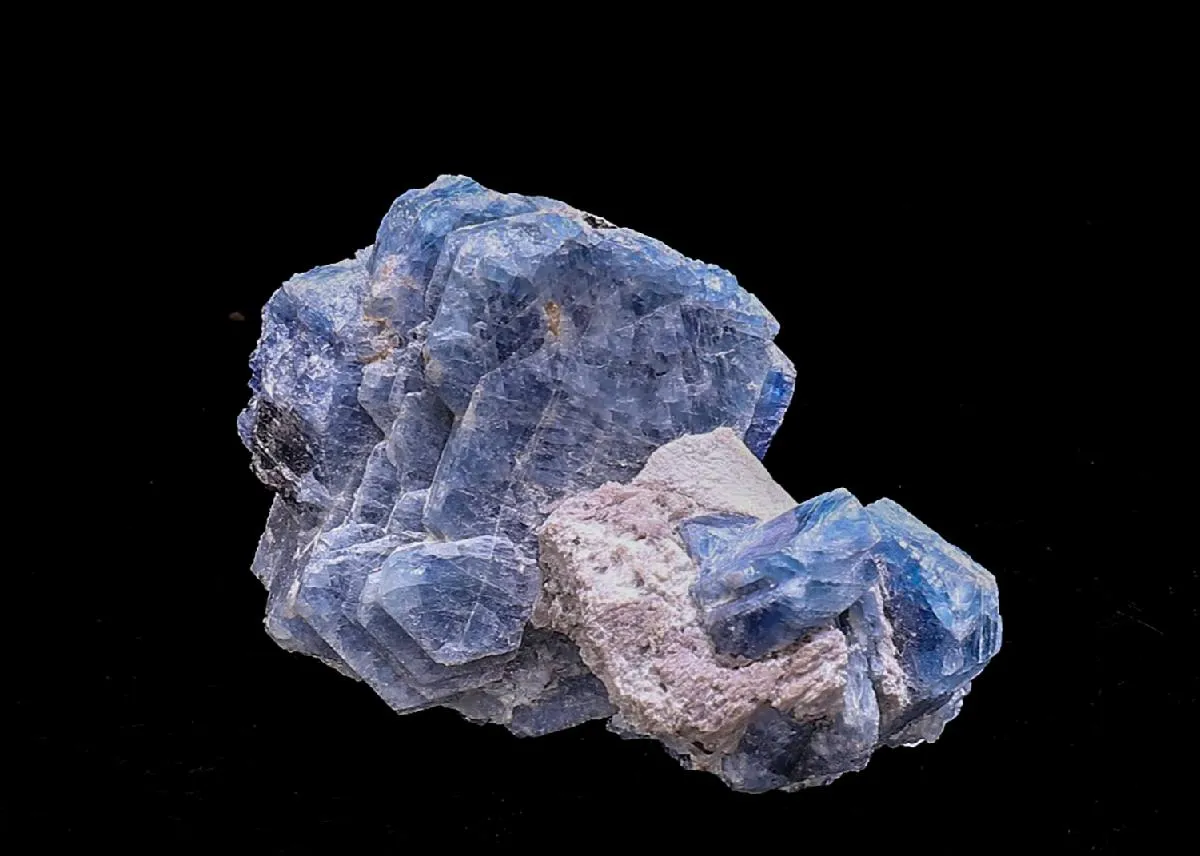 Corundum var. Sapphire with Columbite-(Fe) - image 1