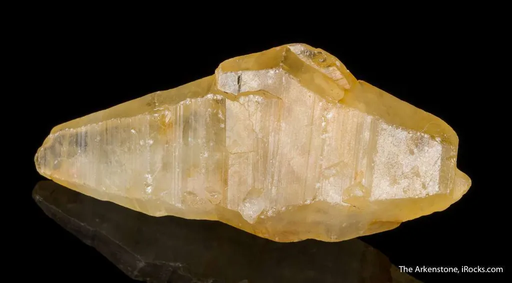 Corundum var. Sapphire (Yellow) image