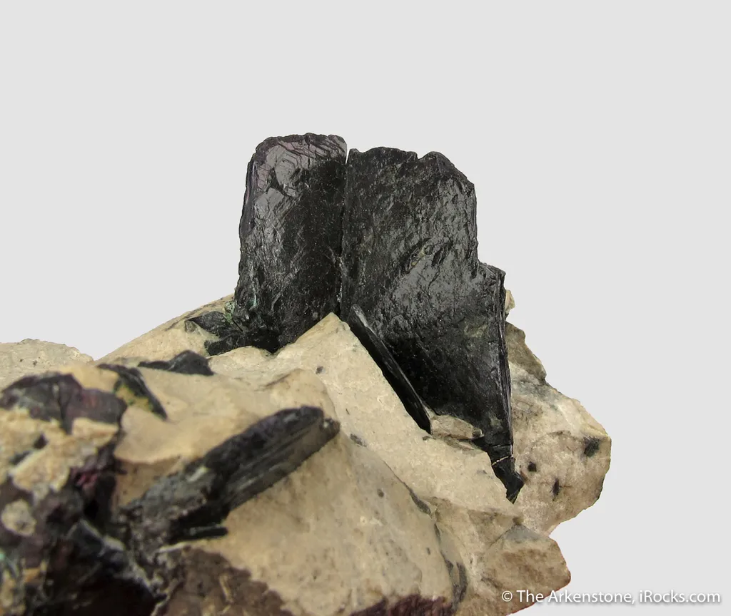 Covellite (Illustrated!) image