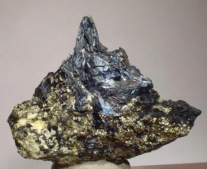 Covellite, Pyrite - image 1