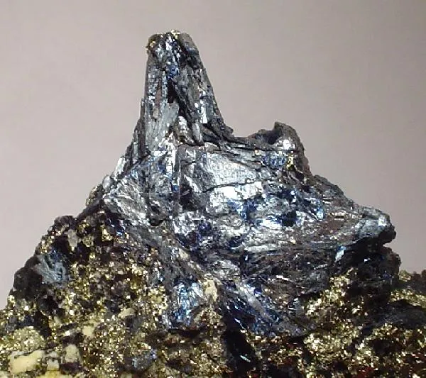 Covellite, Pyrite - image 2