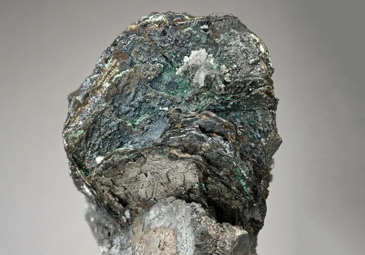 Crednerite - image 1