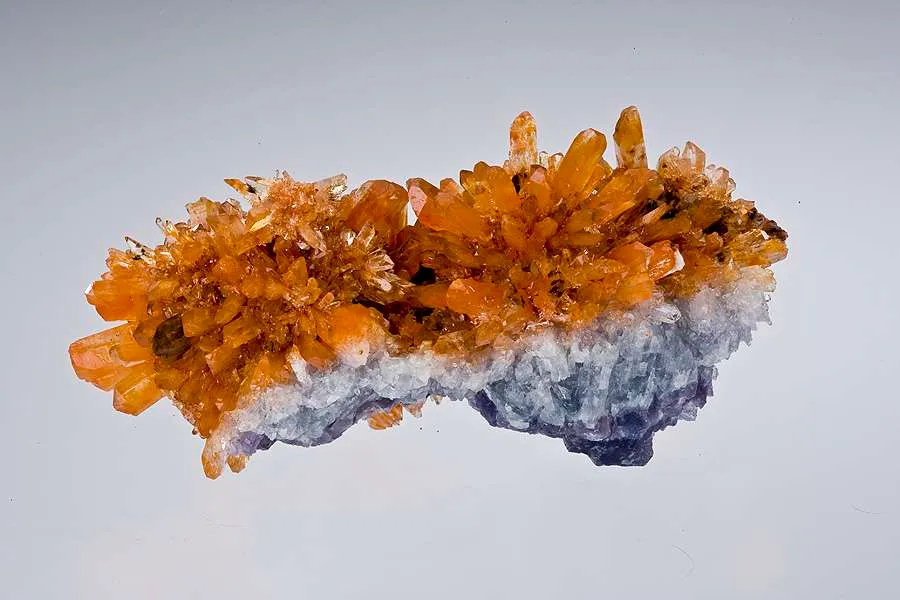Creedite on Fluorite image