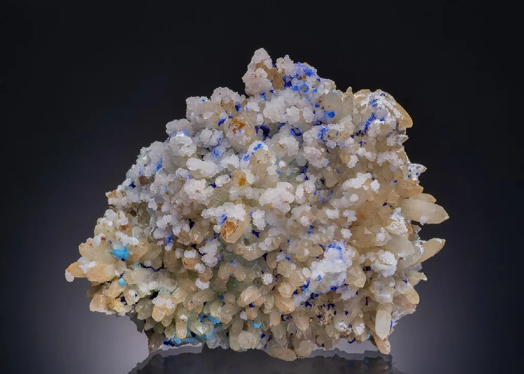 Creedite with PROSOPITE and Azurite on Quartz image