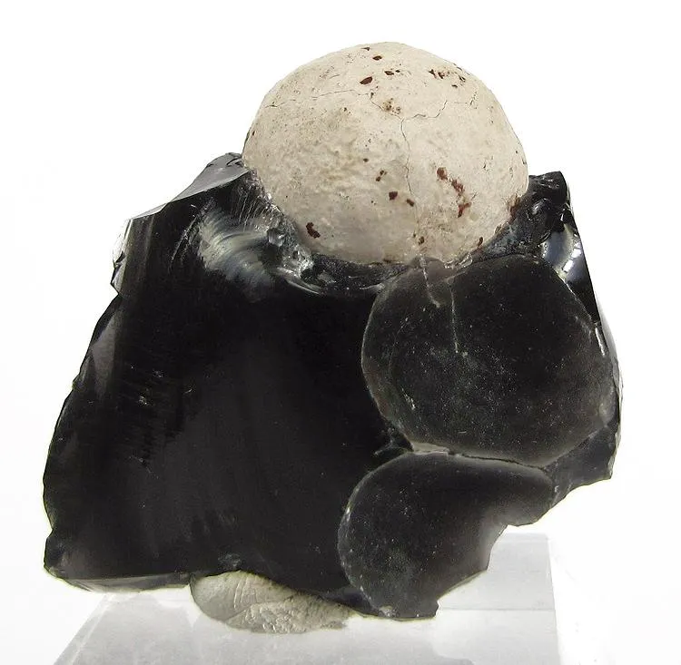 Cristobalite, Obsidian image