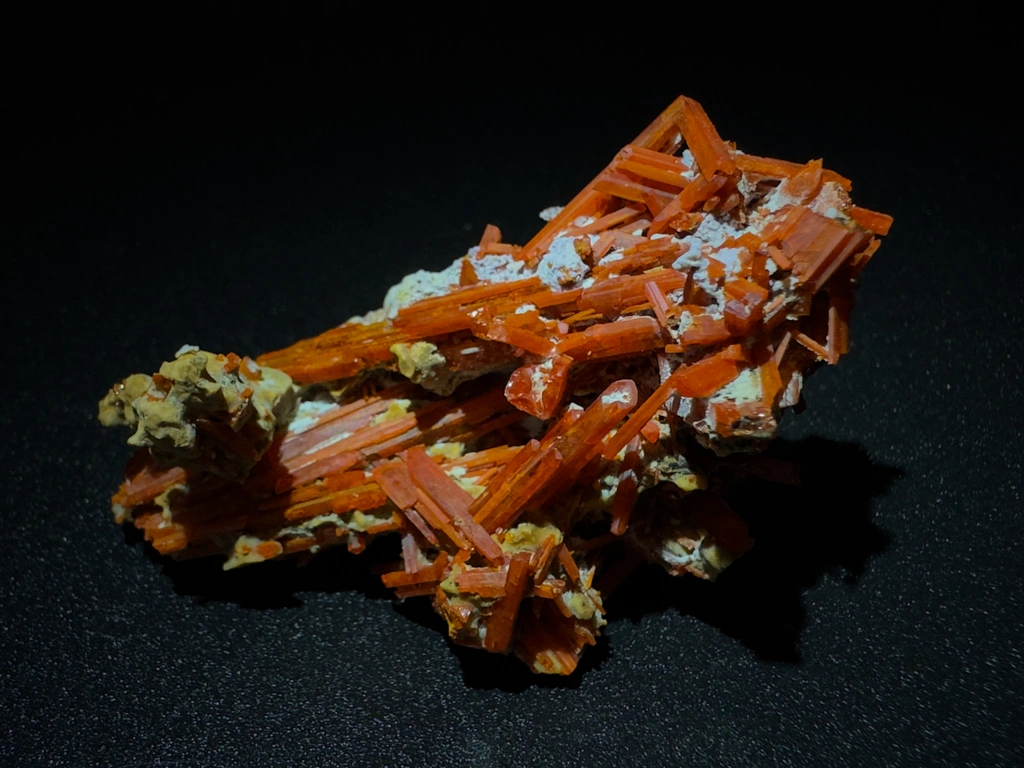 Crocoite from Beryozovsky, Sverdlovsk Oblast, Russia image