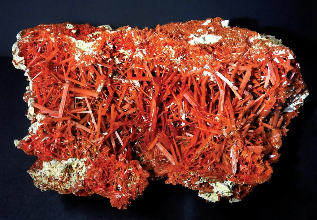 Crocoite, Gibbsite image
