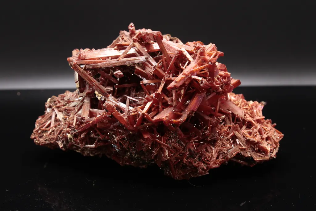 Crocoite grouping - image 3