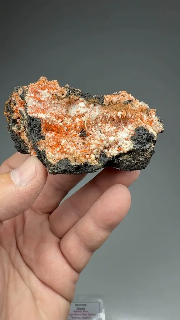 Crocoite with Gibbsite - image 2