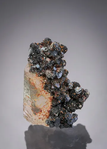 Cronstedtite with Cacoxenite on Quartz
