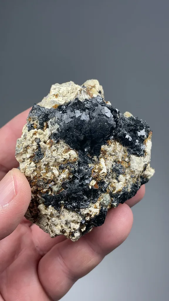 Cronstedtite with Siderite - image 2