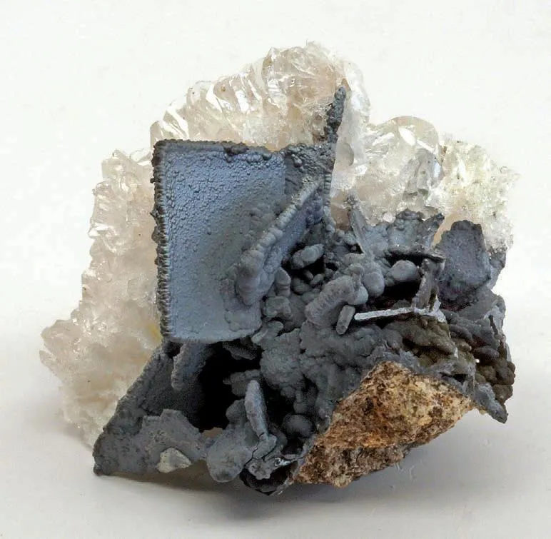 Cryptomelane, Wulfenite, Calcite image