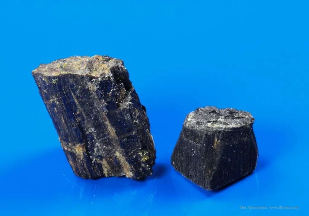 Crystal Fragments Of Baotite image