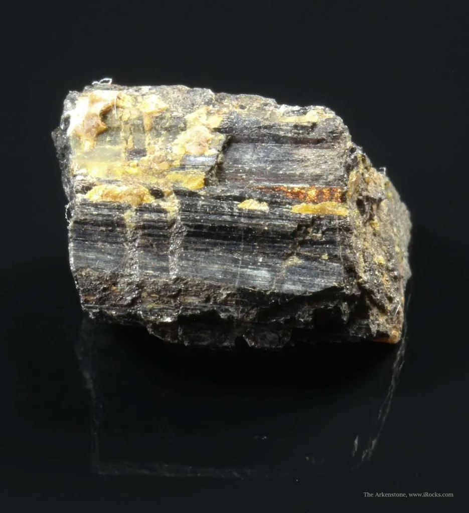 Crystal Fragments Of Baotite - image 4