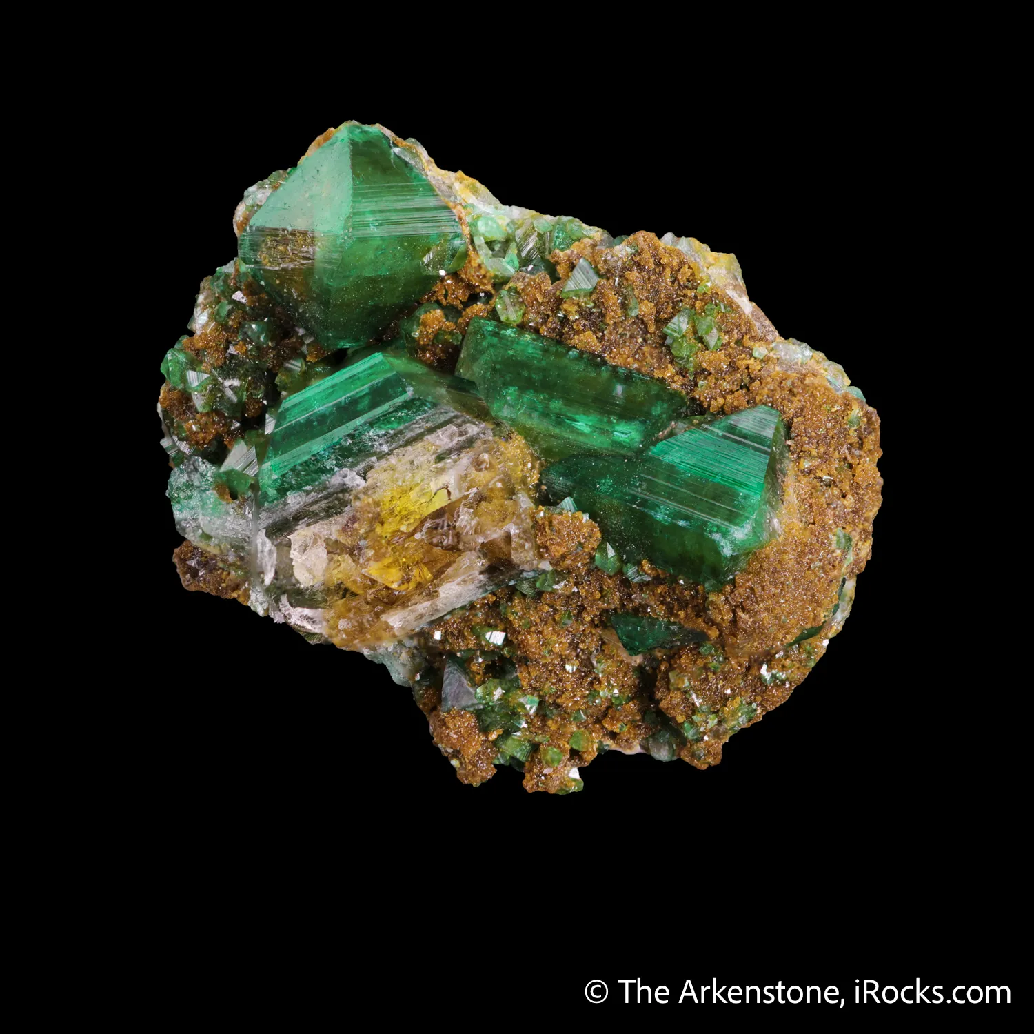 Cu-Adamite included with Ferrilotharmeyerite, on Tsumcorite - image 1