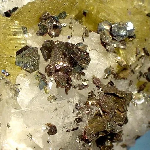 Cubanite, Pyrrhotite, Siderite, Dolomite - image 2