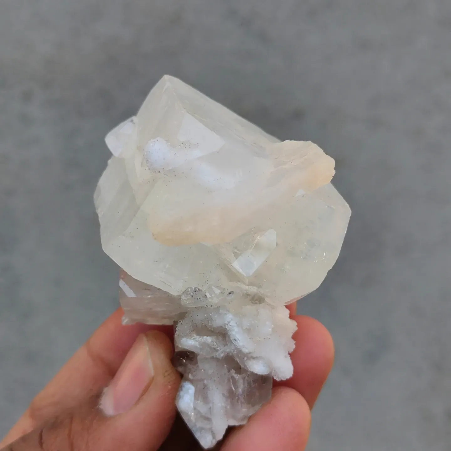 Cubic Apophyllite with stilbite and Chalcedony - image 2