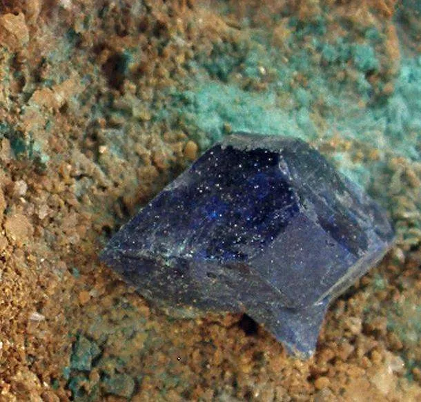 Cumengeite on Matrix - image 4