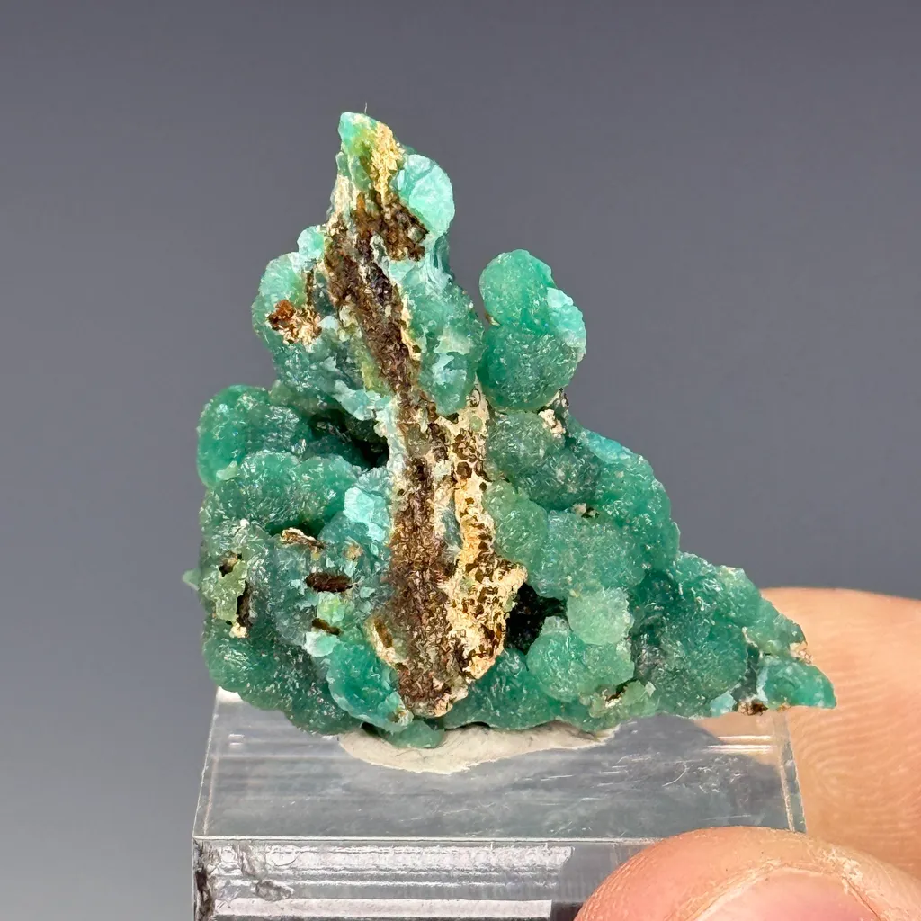 Cuprian Adamite image