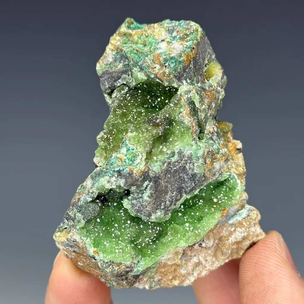 Cuprian Smithsonite image