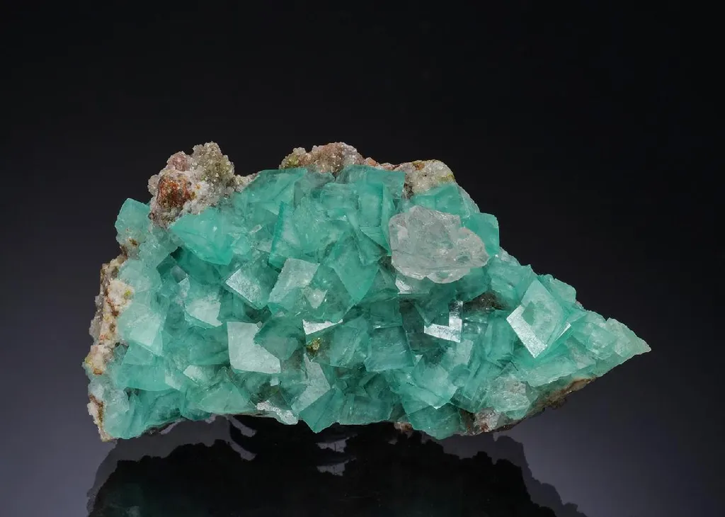Cuprian SMITHSONITE with CERUSSITE image