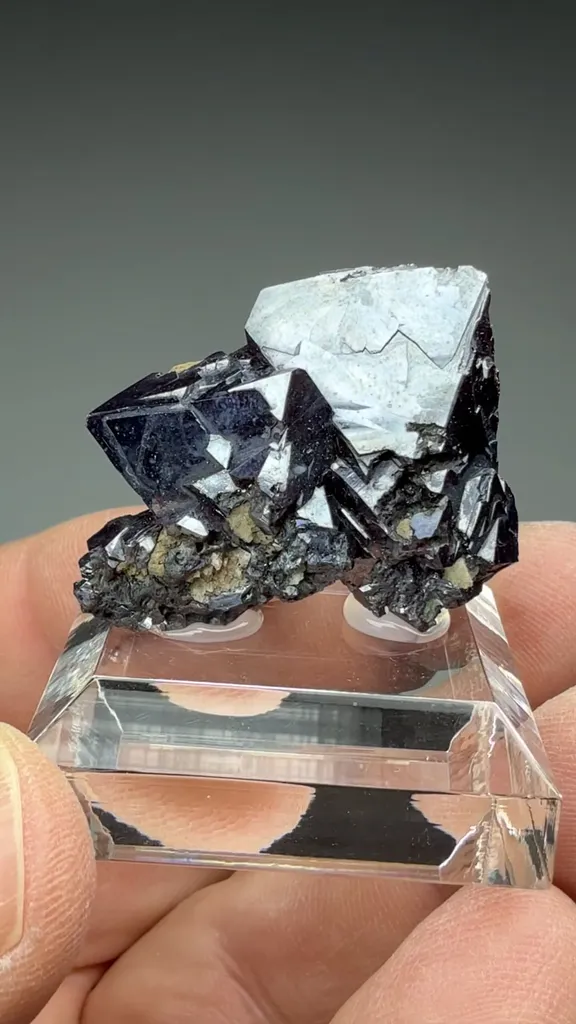 Cuprite - image 2