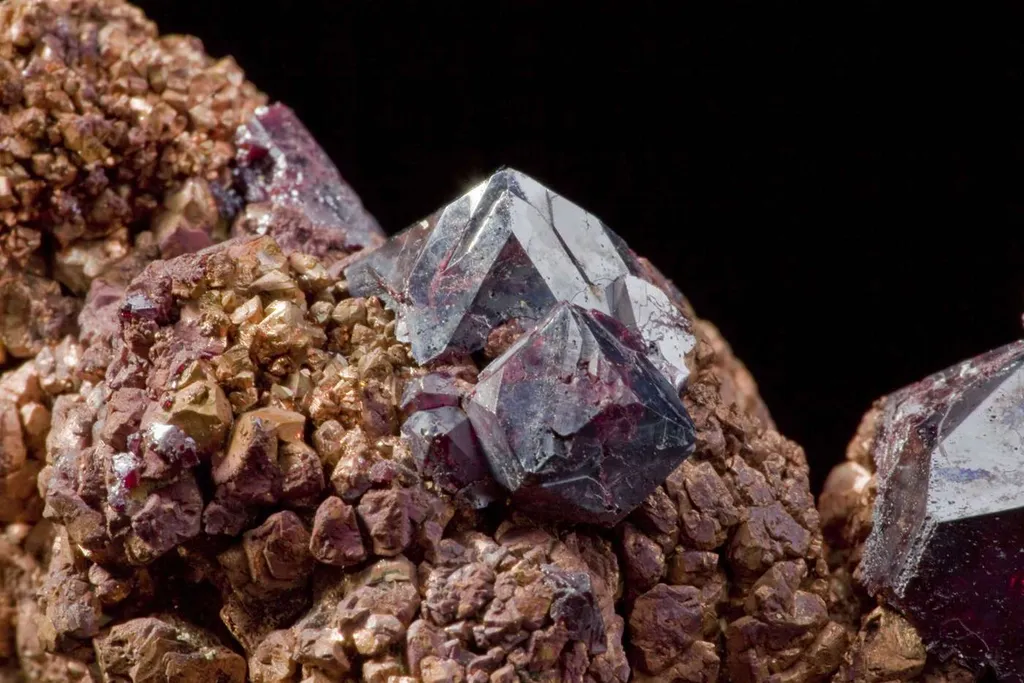 Cuprite Altering to Copper, on Copper - image 4