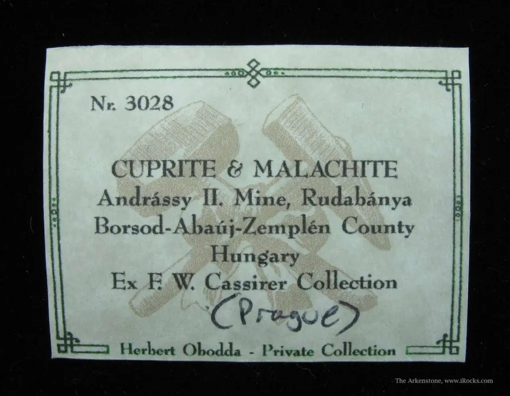 Cuprite Altering to Malachite - image 6