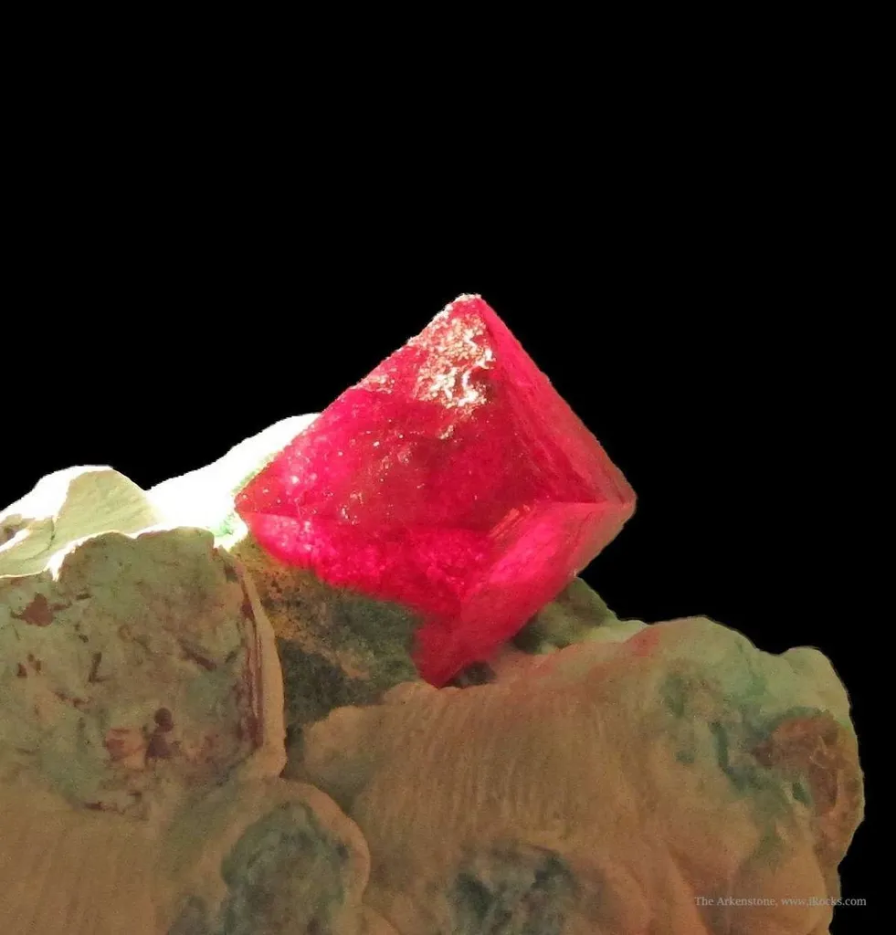 Cuprite and Malachite on Plancheite - image 5